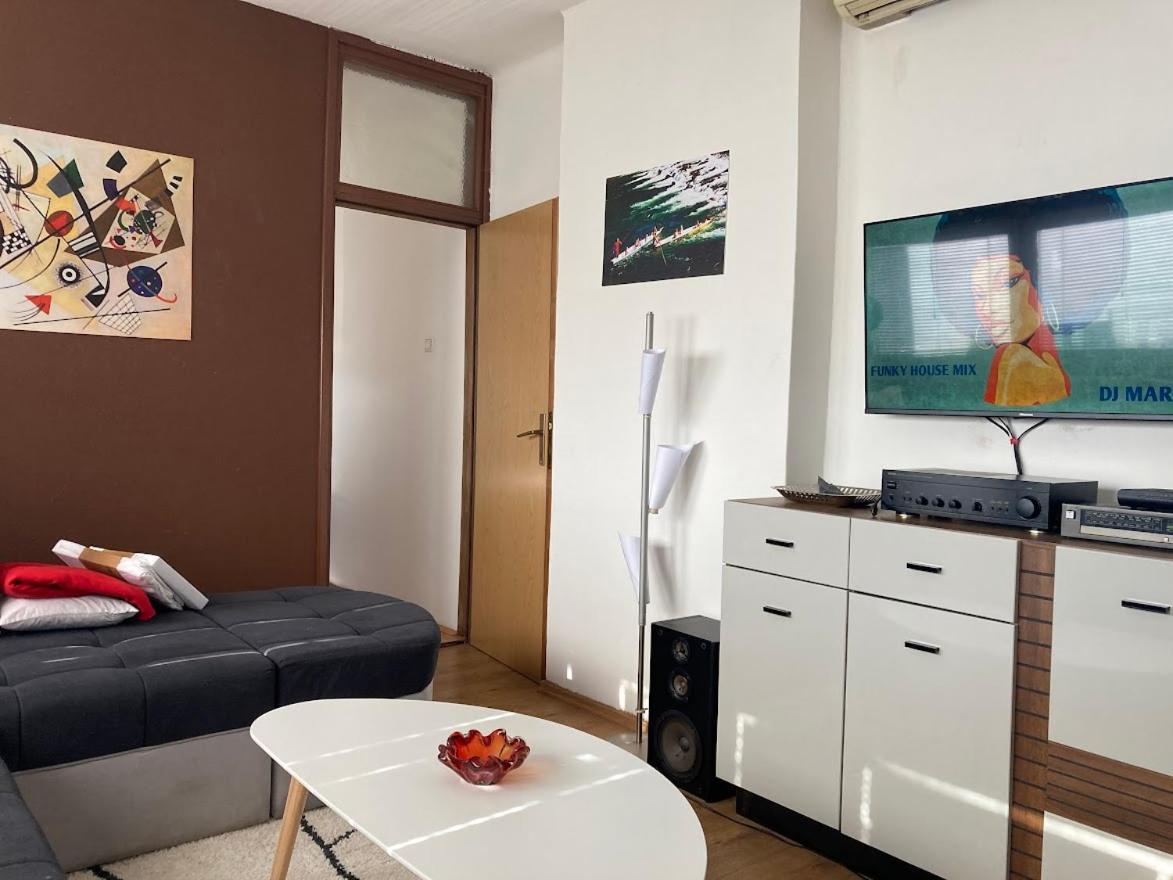 Penthouse Stan 80M2, Terasa 36M2, Garaza... Centar Banja Luke - Gradski Park 바냐루카 외부 사진